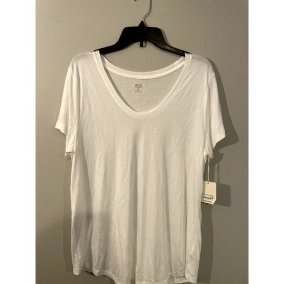 NWT a.n.a Scoopneck White T-Shirt - Size XL - Picture 1 of 6
